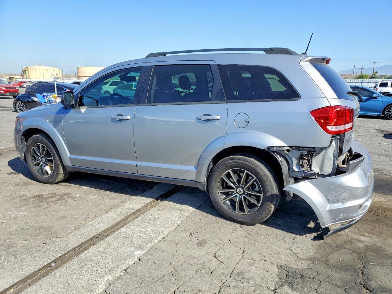 2018 Dodge Journey Sxt - Фото 2