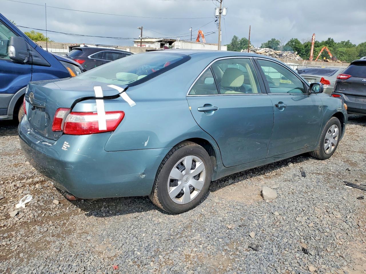 2008 Toyota Camry Le - Фото 3
