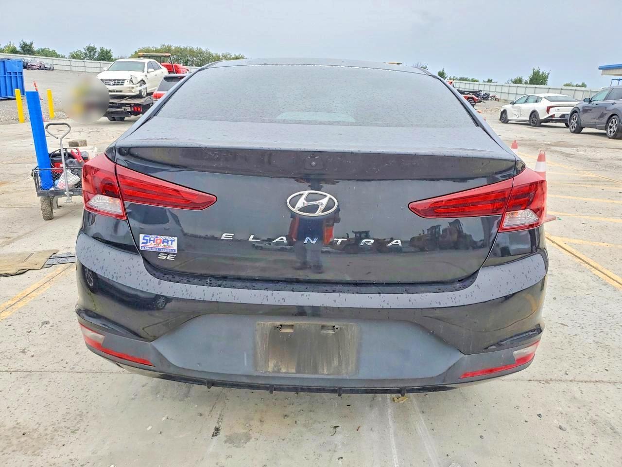 2019 Hyundai Elantra Se - Image 6