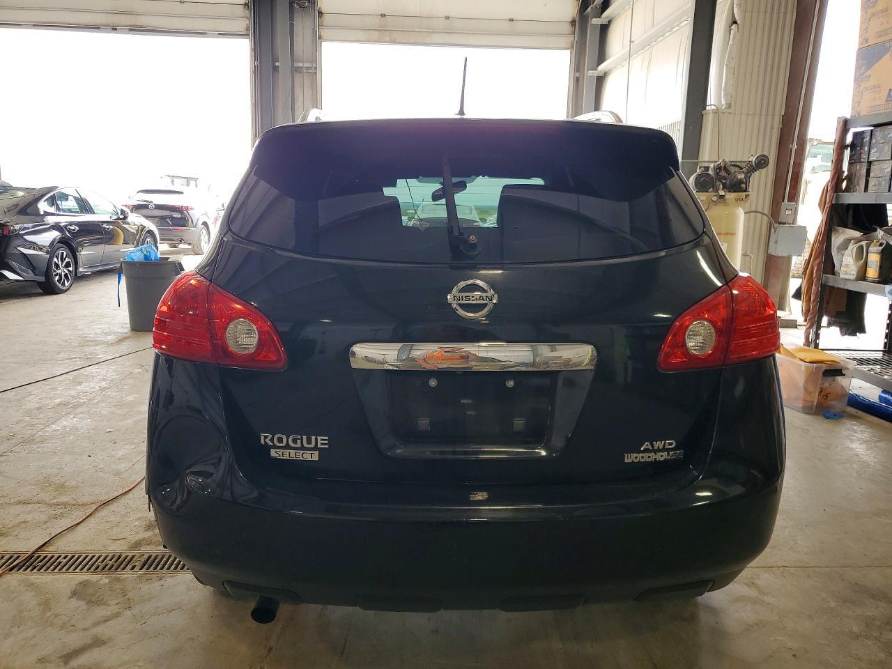 2015 Nissan Rogue Select S - Image 6