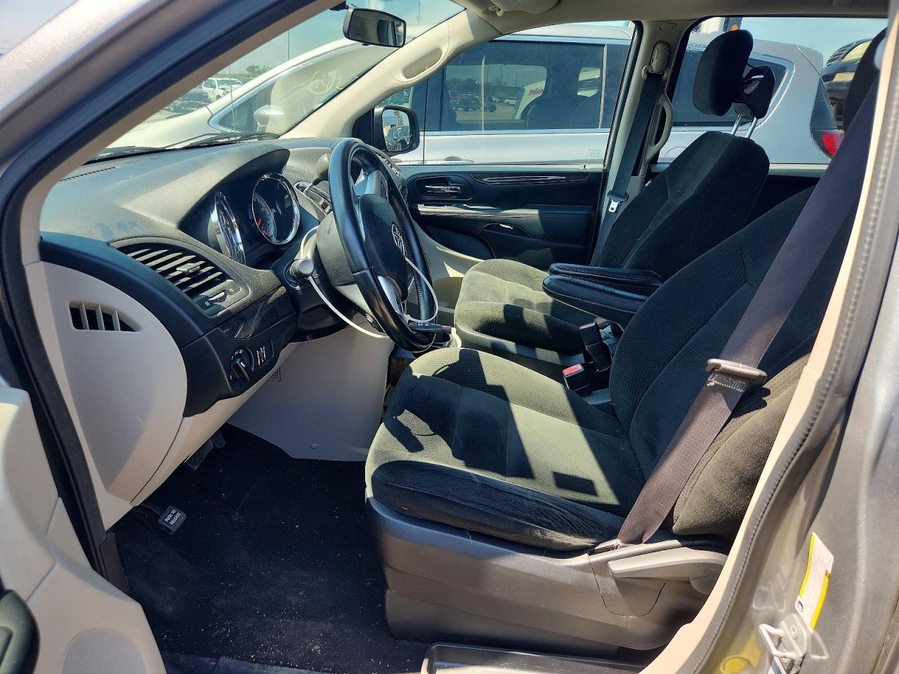 2016 Dodge Grand Caravan Se - Image 7