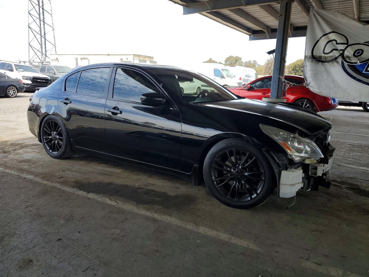 2013 Infiniti G37 Sedan Journey - Фото 4