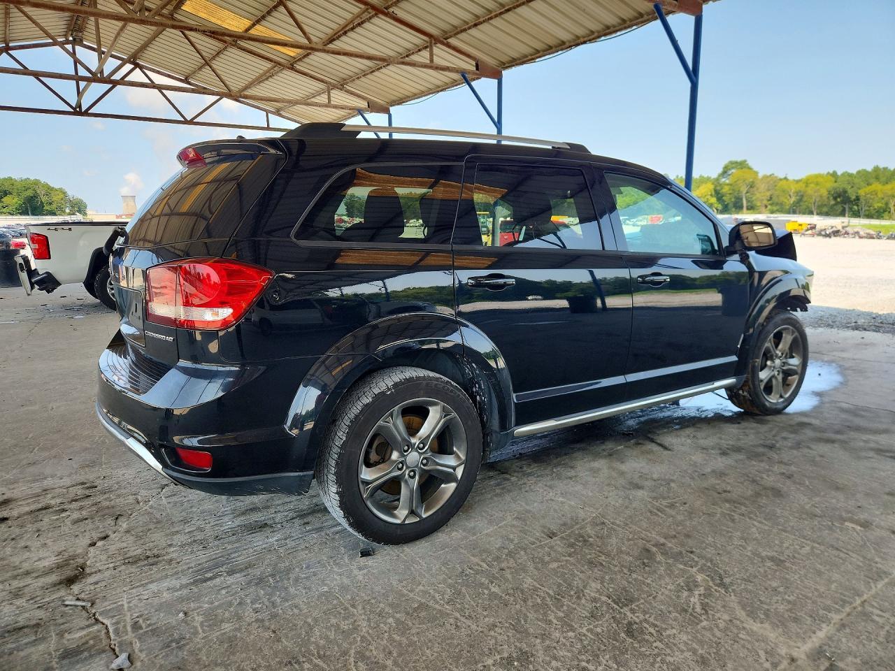 2016 Dodge Journey Crossroad - Image 3