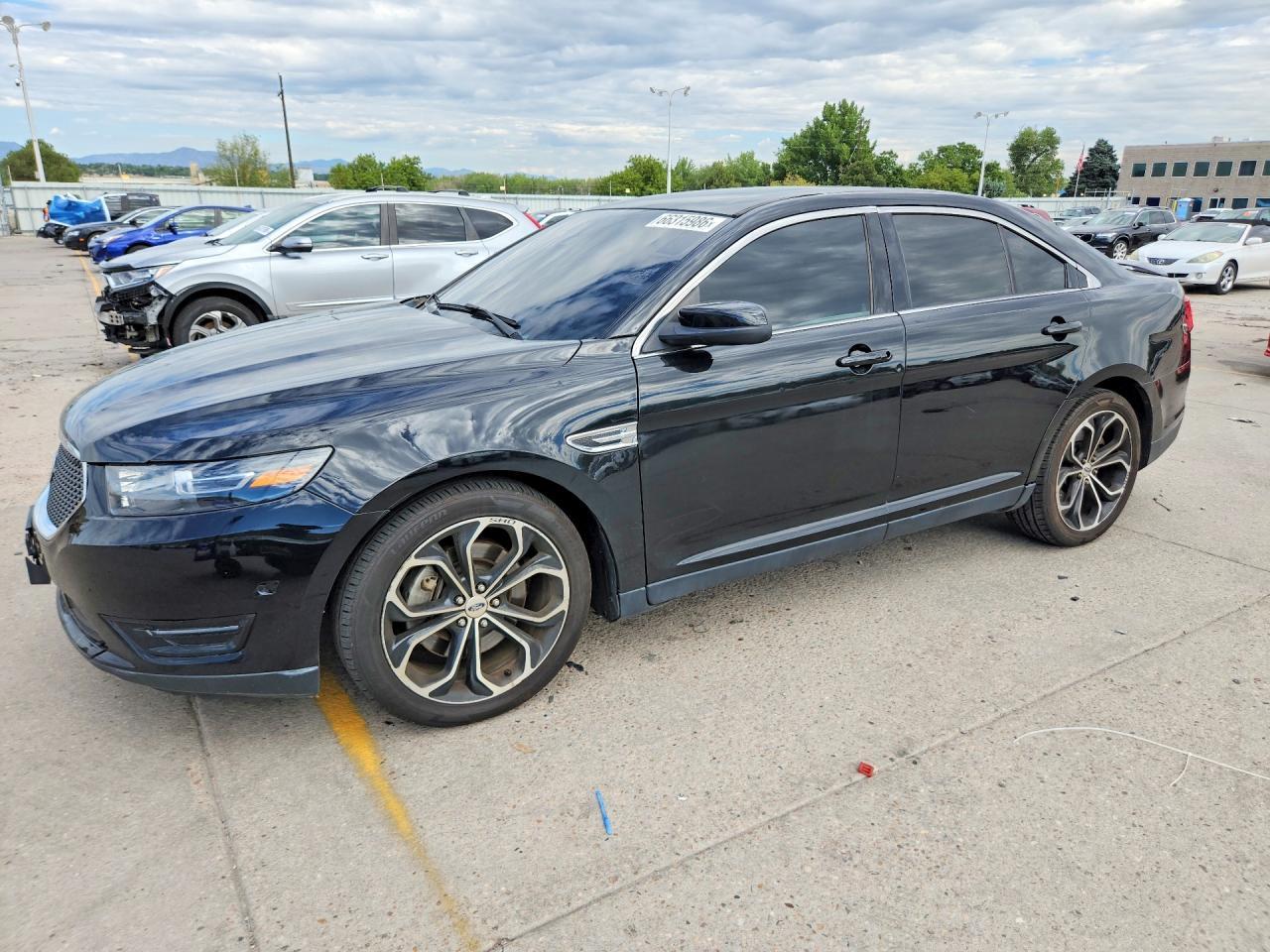 2019 Ford Taurus Sho