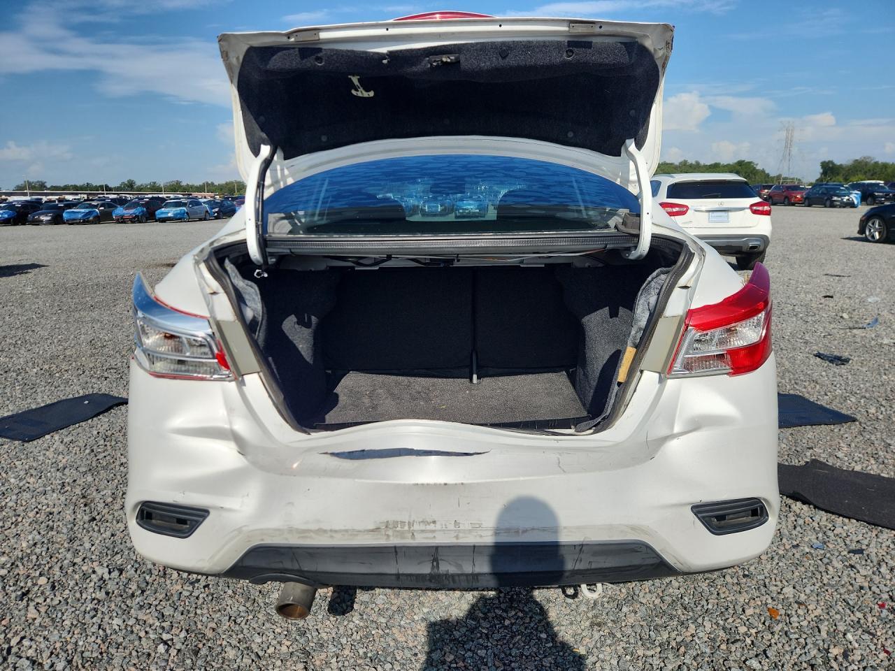 2017 Nissan Sentra Sr - Фото 6