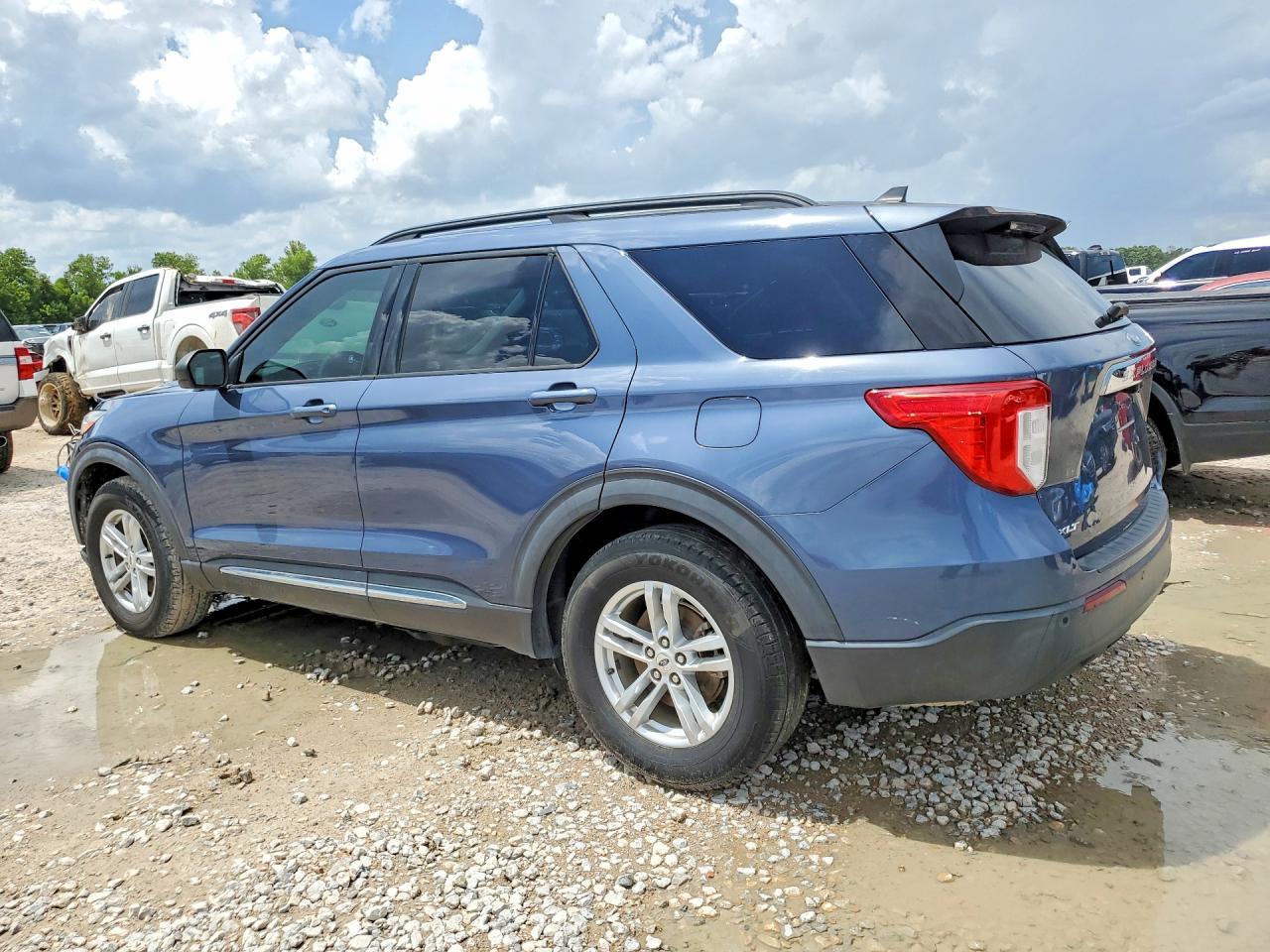 2021 Ford Explorer Xlt - Фото 2