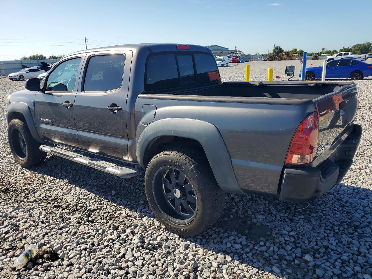 2014 Toyota Tacoma Prerunner - Фото 2