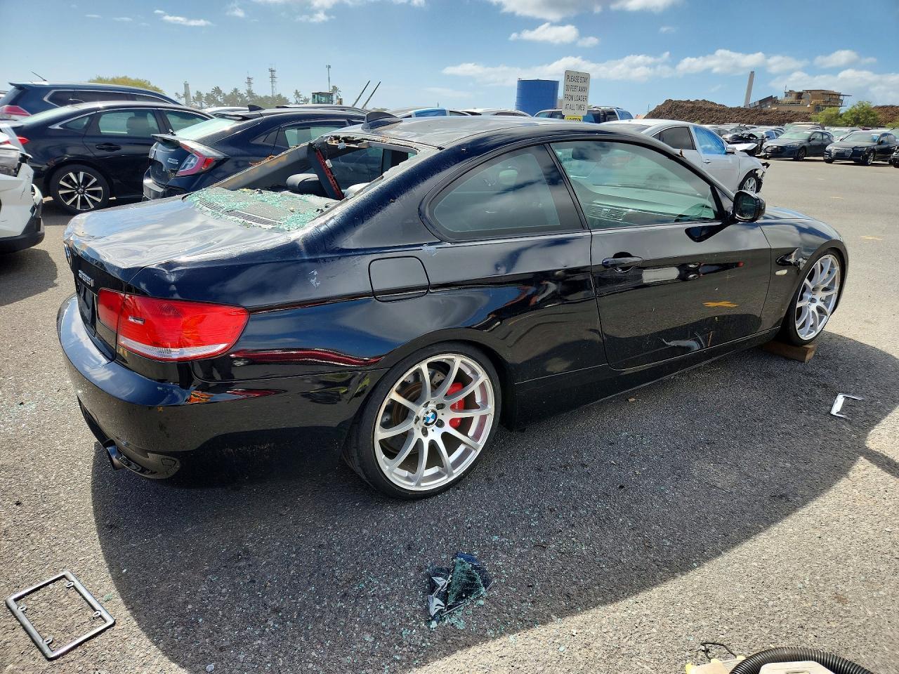 2010 BMW 335 I - Image 3