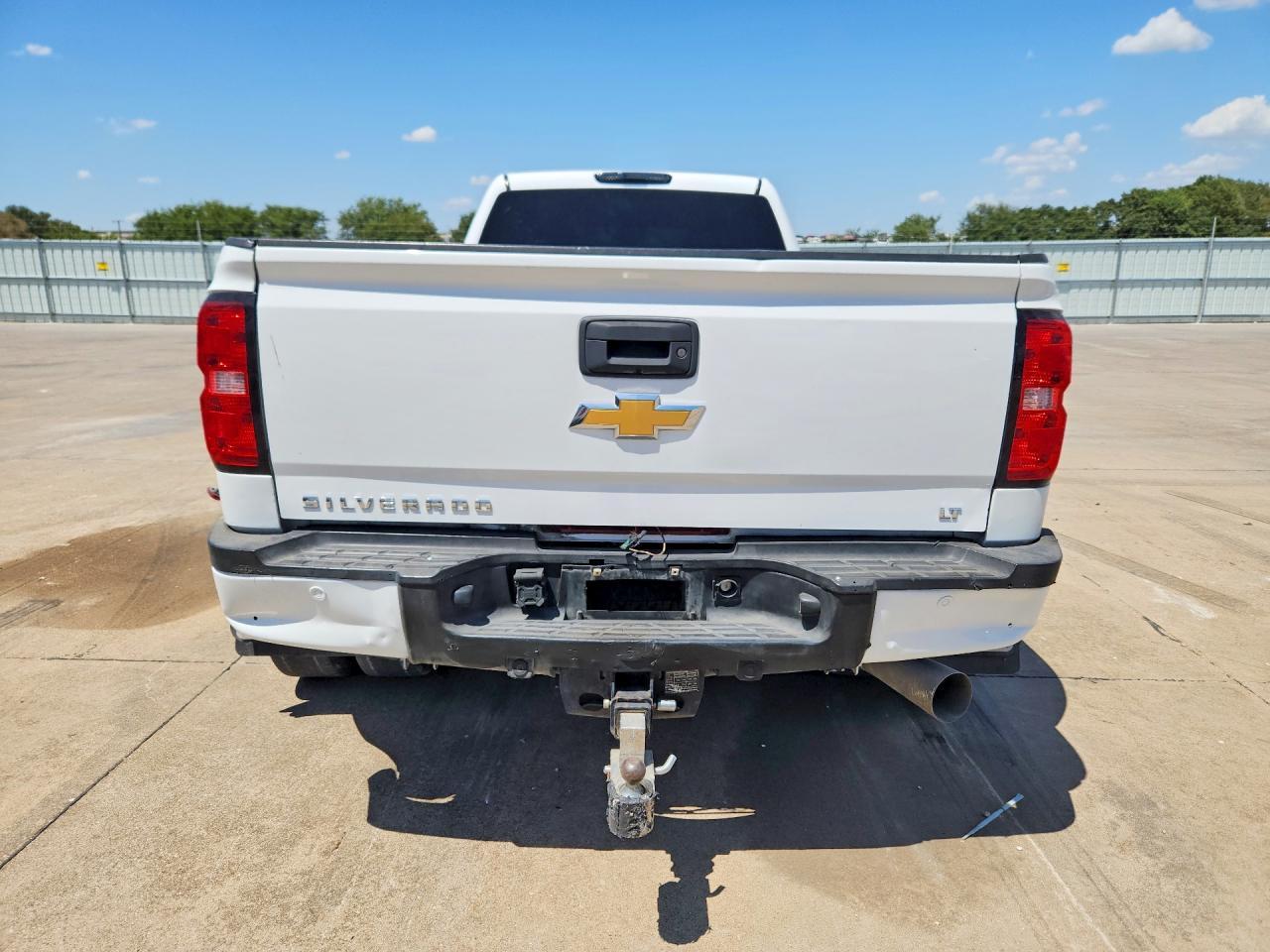 2011 Chevrolet Silverado K3500 Ltz - Image 6