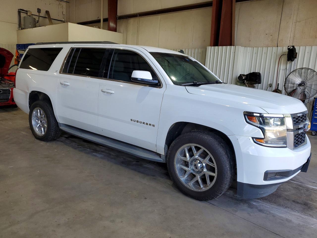 2015 Chevrolet Suburban C1500 Lt - Фото 4
