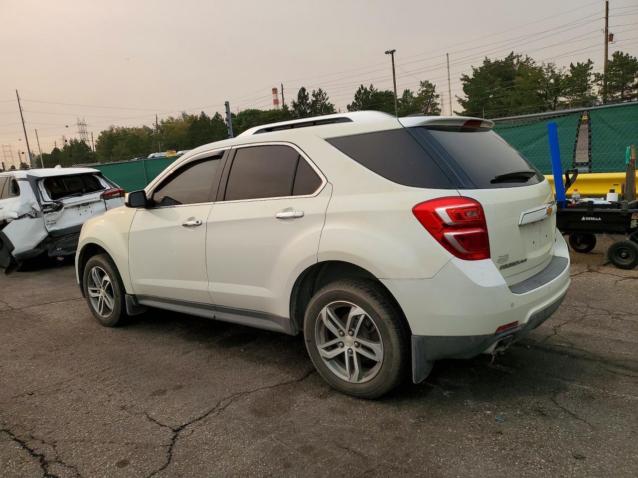 2017 Chevrolet Equinox Premier - Фото 2