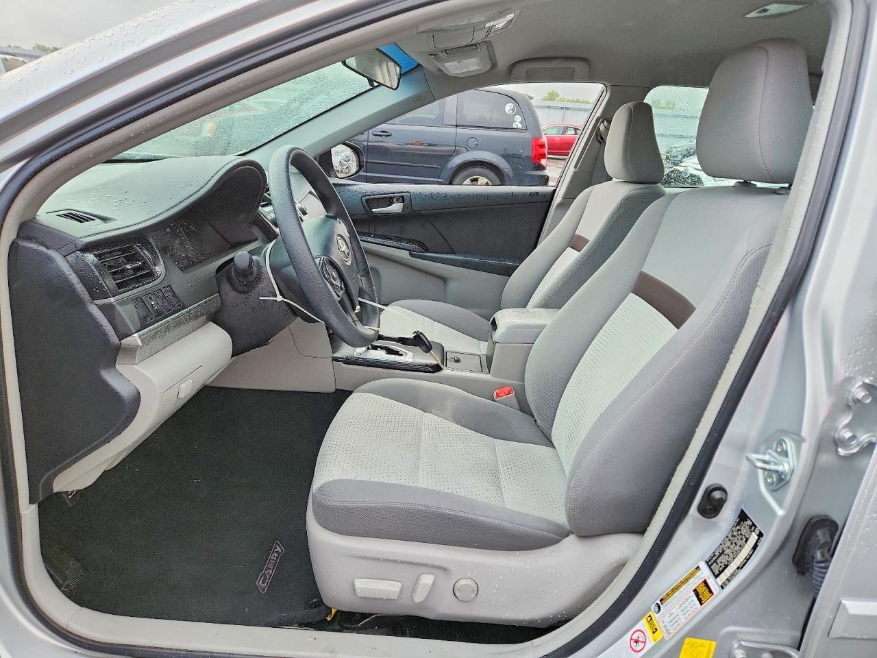 2012 Toyota Camry Le - Image 7