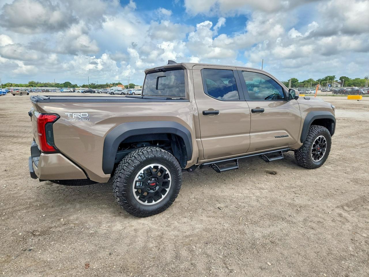 2026 Toyota Tacoma Trd Off-Road Hv - Image 3