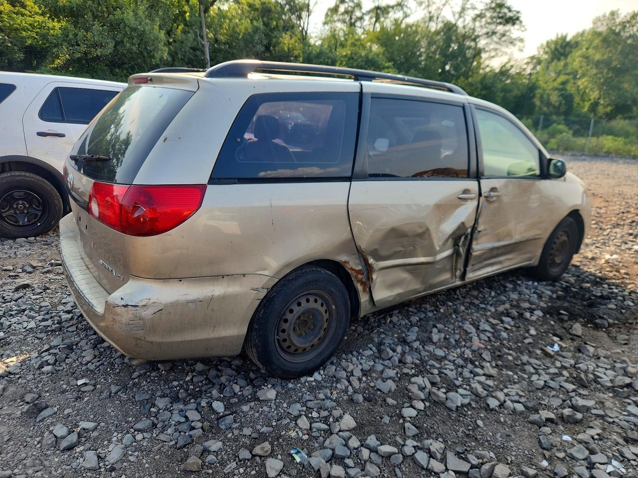 2008 Toyota Sienna Ce 7-Passenger - Фото 3
