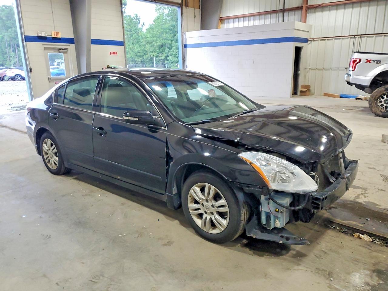 2012 Nissan Altima 2.5 - Image 4