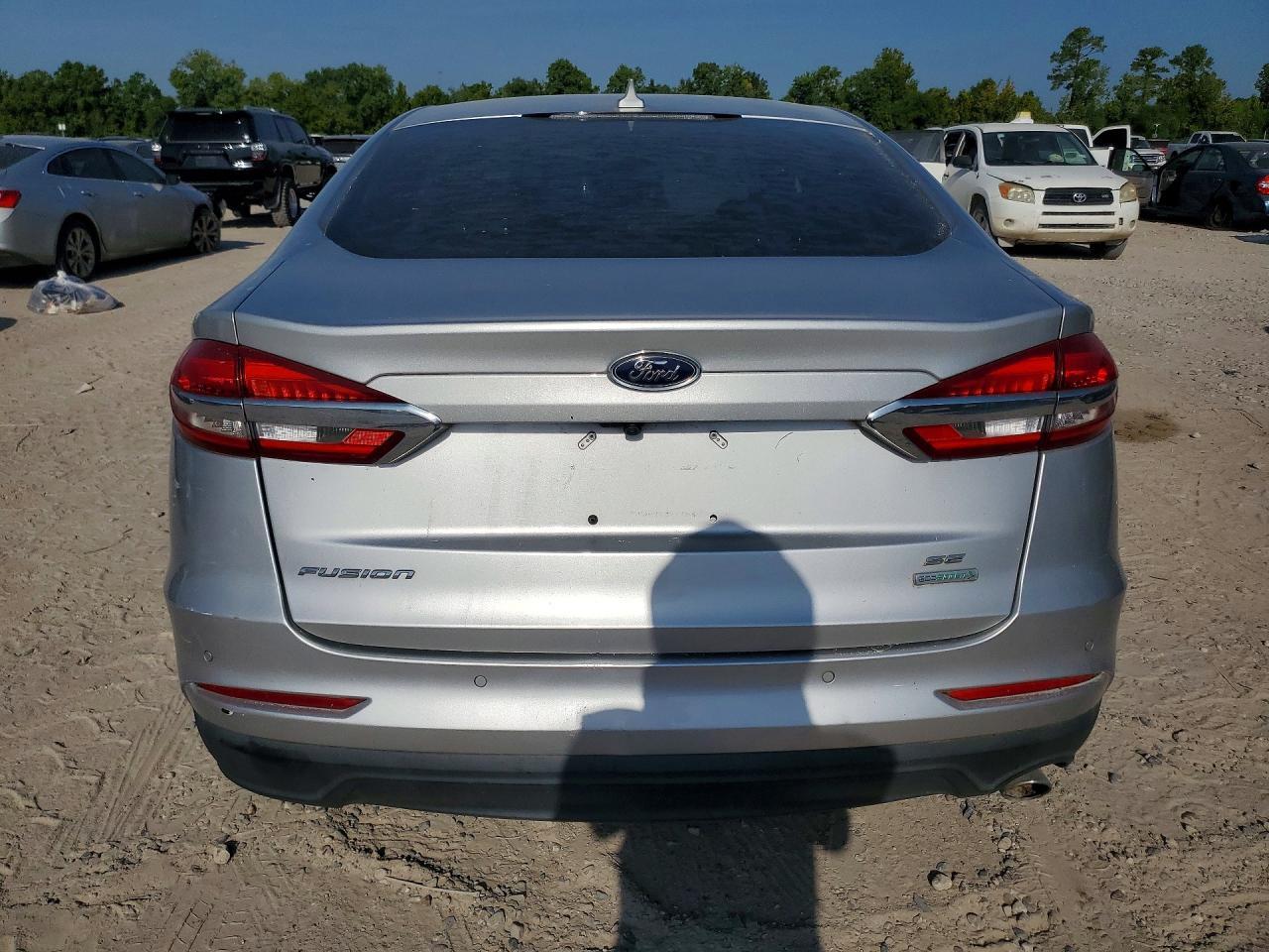 2019 Ford Fusion Se - Image 6