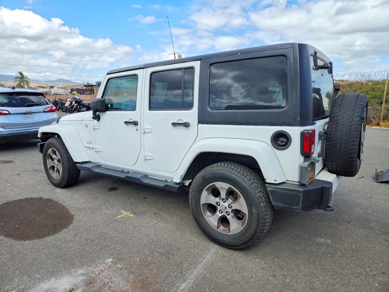 2016 Jeep Wrangler Unlimited Sahara - Фото 2