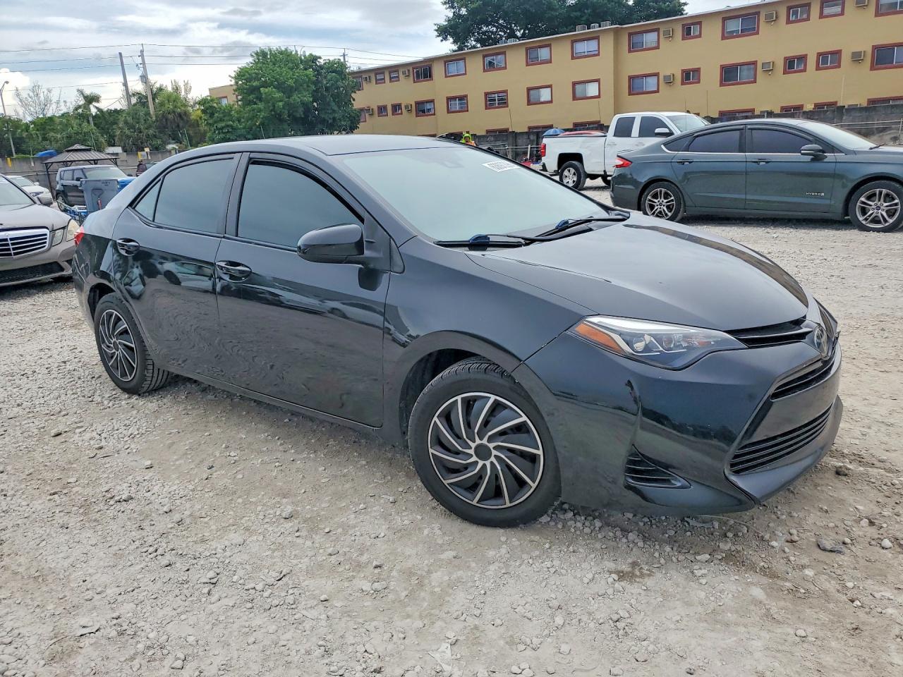 2019 Toyota Corolla Le - Фото 4