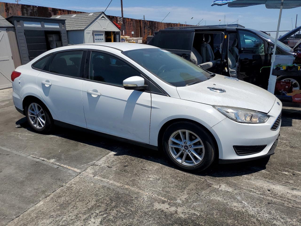 2016 Ford Focus Se - Фото 4