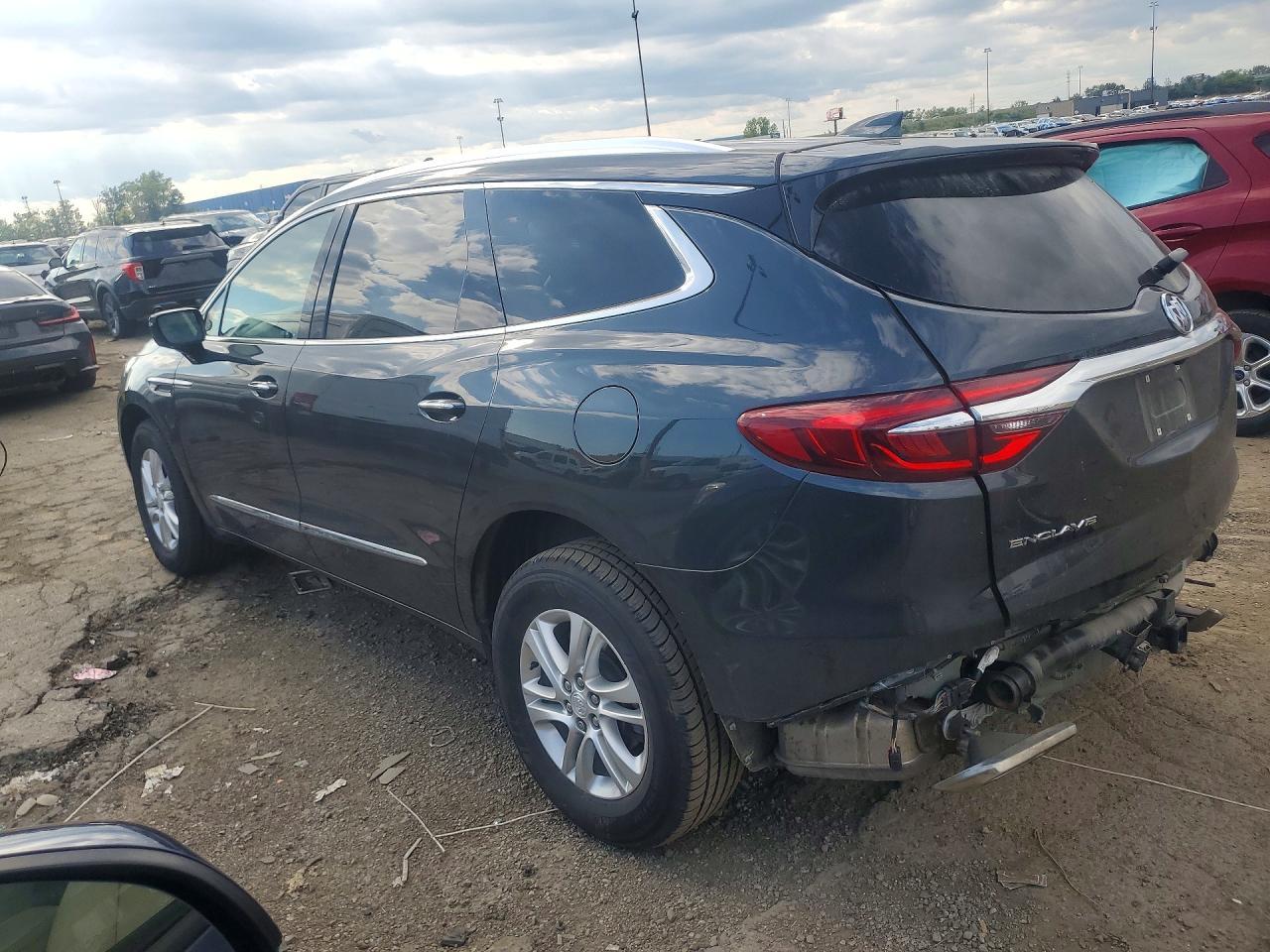 2021 Buick Enclave Essence - Image 2