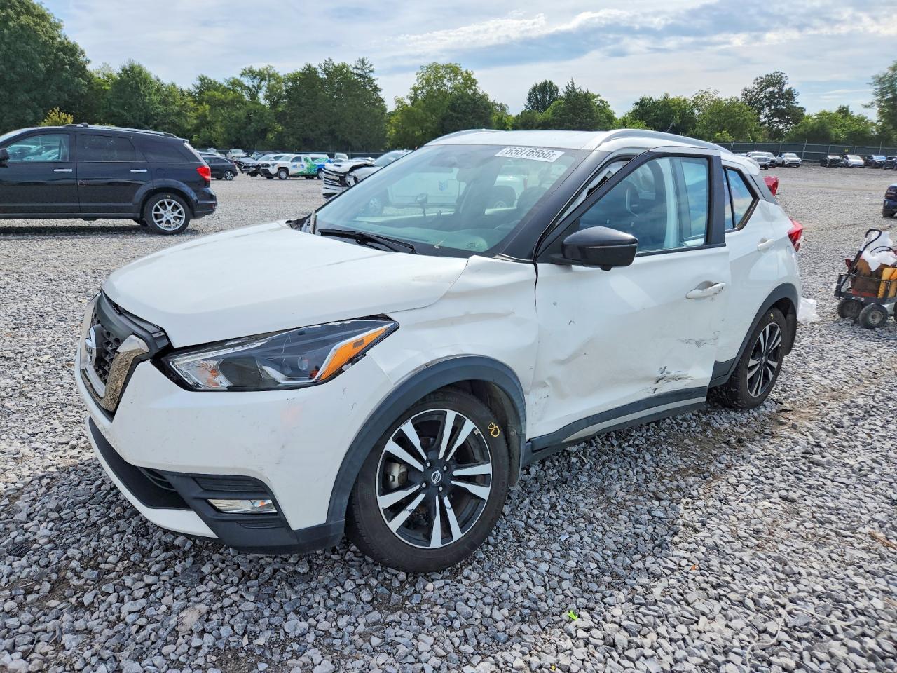 2019 Nissan Kicks Sr