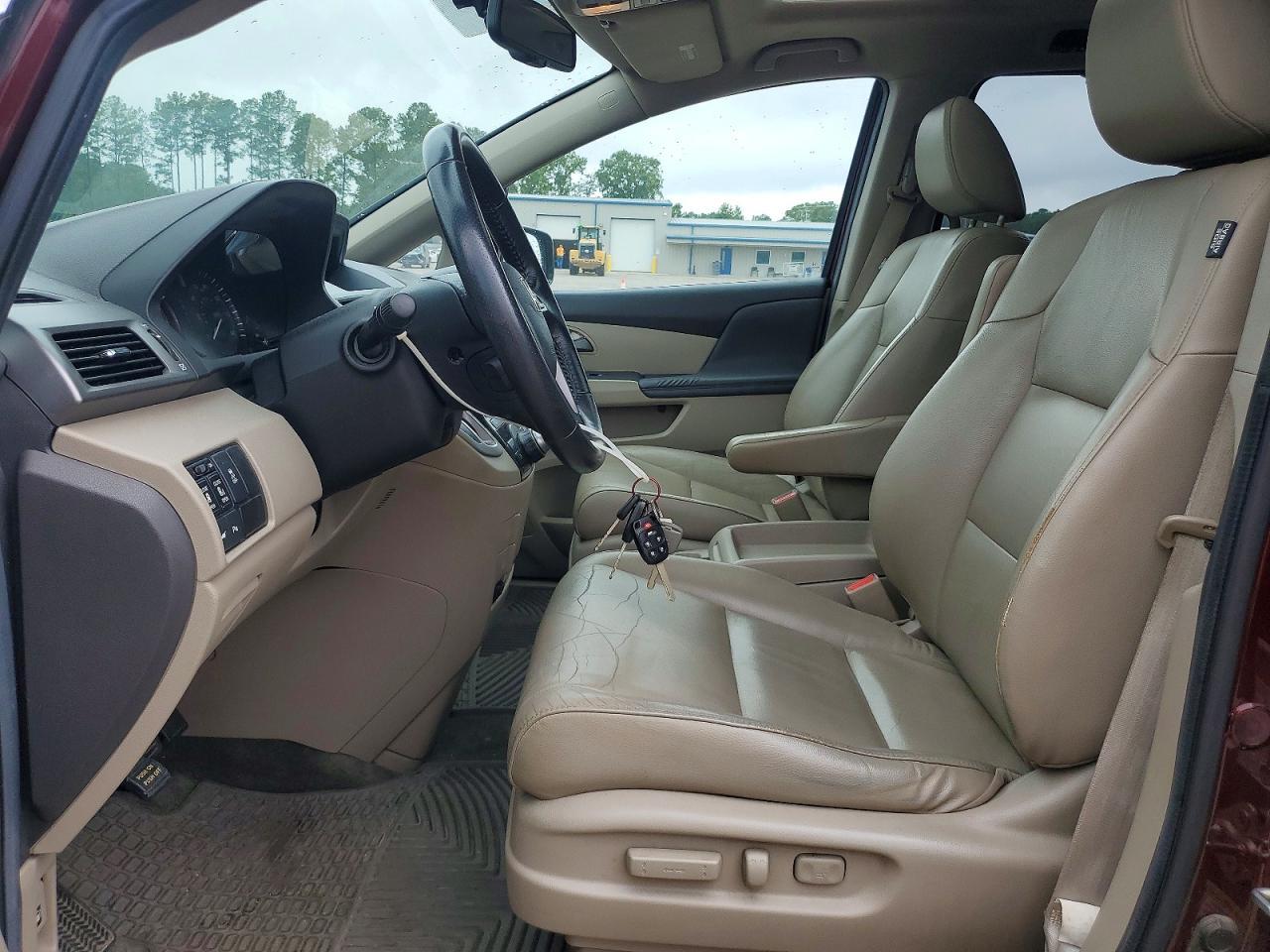 2012 Honda Odyssey Touring - Фото 7