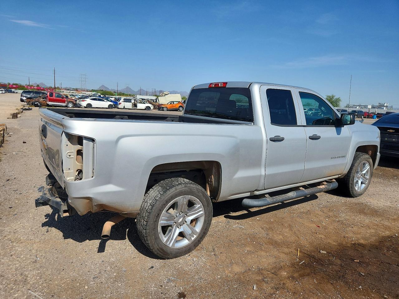 2016 Chevrolet Silverado K1500 Custom - Image 3