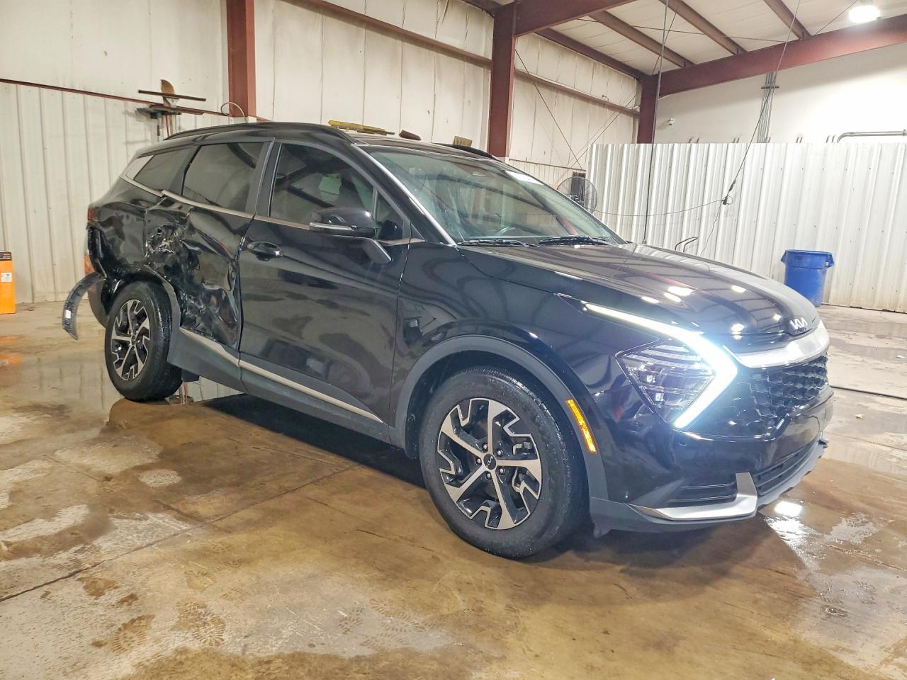 2025 Kia Sportage Ex - Image 4