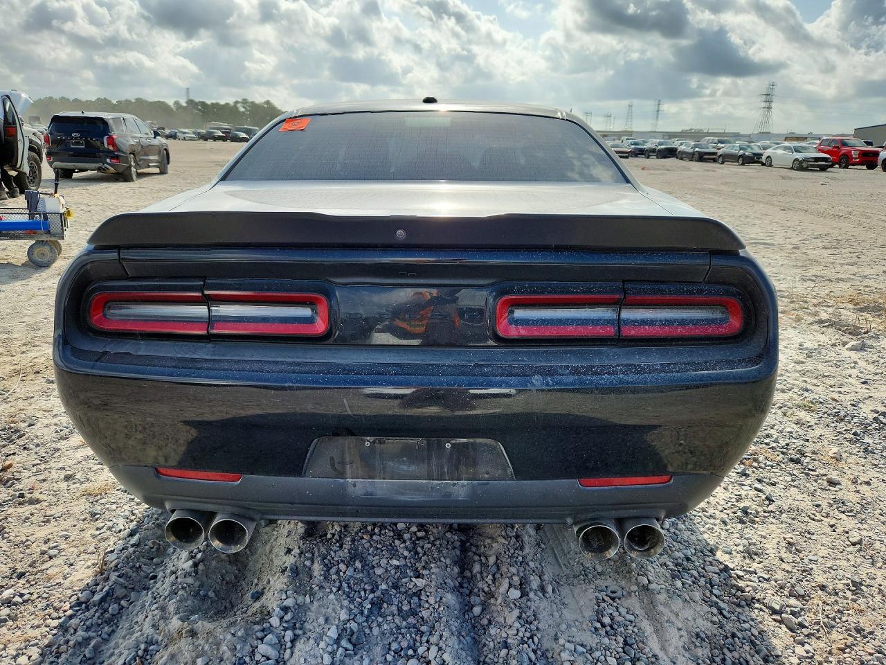 2022 Dodge Challenger Sxt - Image 6