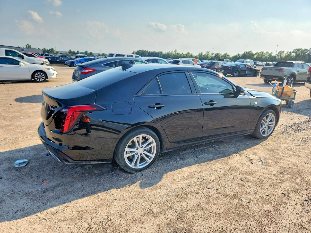 2024 Cadillac Ct4 Luxury - Image 3
