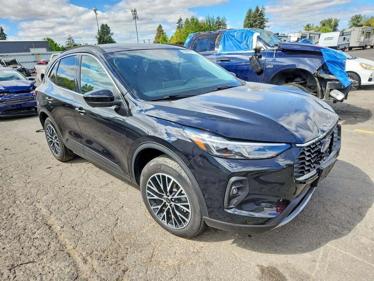 2023 Ford Escape - Image 4