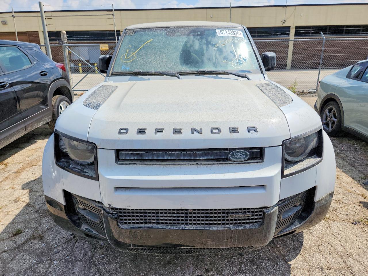 2023 Land Rover Defender 110 X-Dynamic Se - Image 5