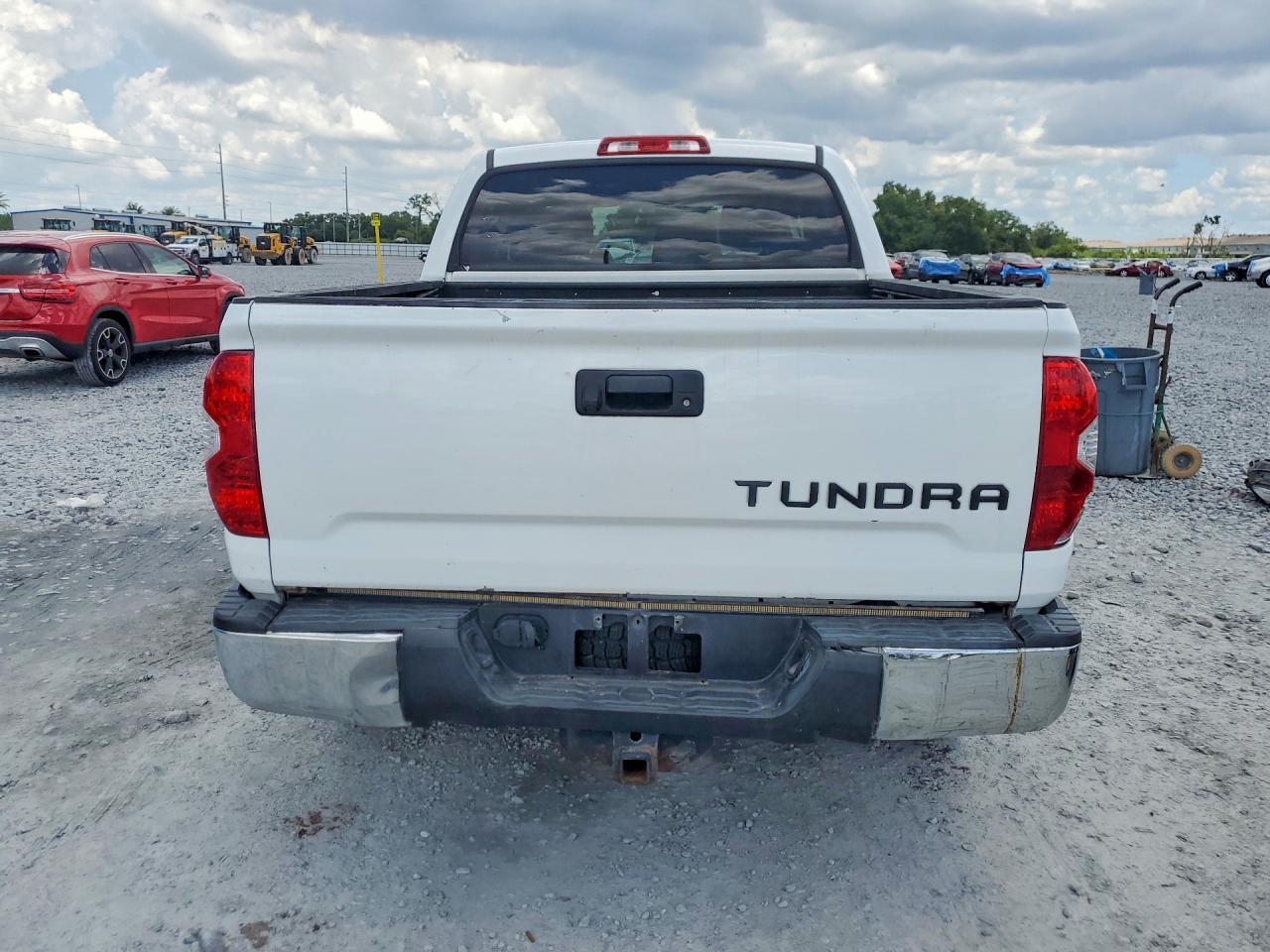 2018 Toyota Tundra Crewmax Sr5 - Image 6