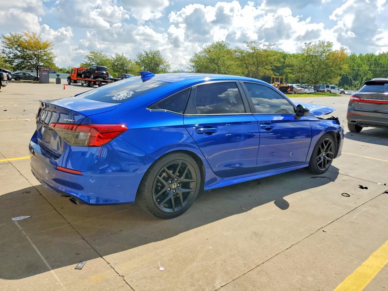 2022 Honda Civic Sport - Image 3