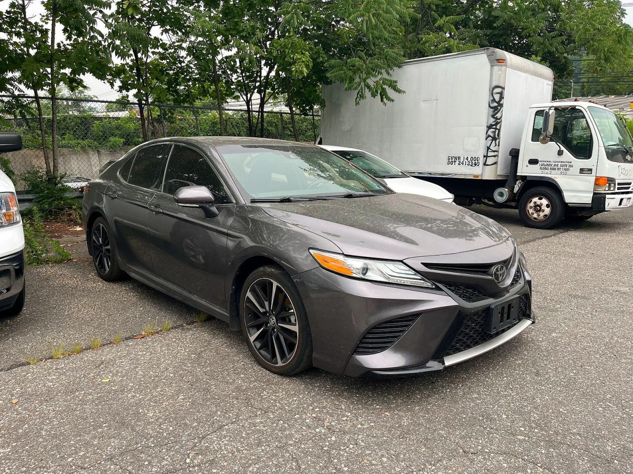 2020 Toyota Camry Xse