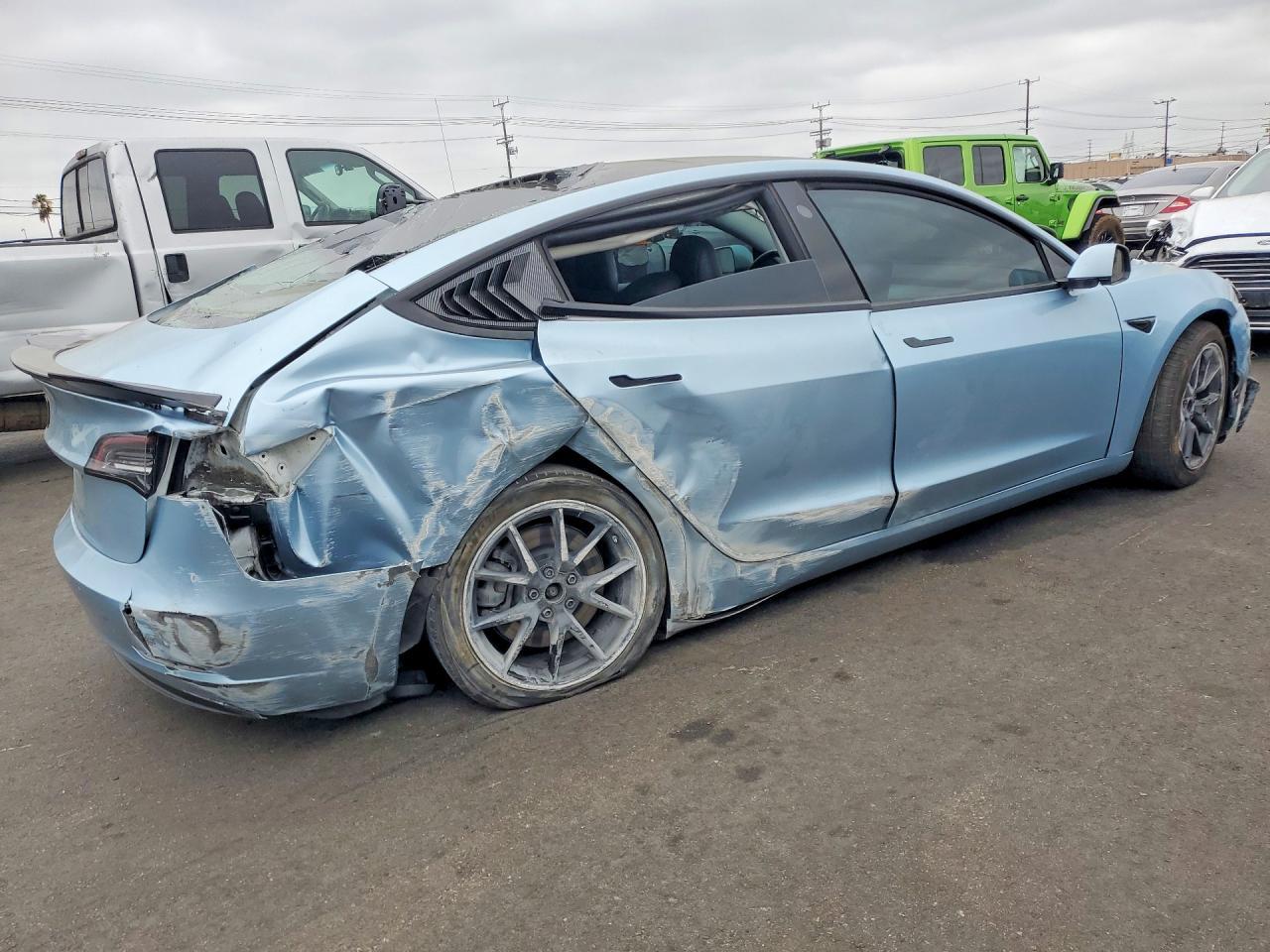 2021 Tesla Model 3 - Фото 3