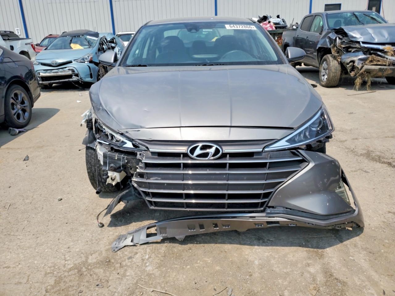 2020 Hyundai Elantra Se - Фото 5