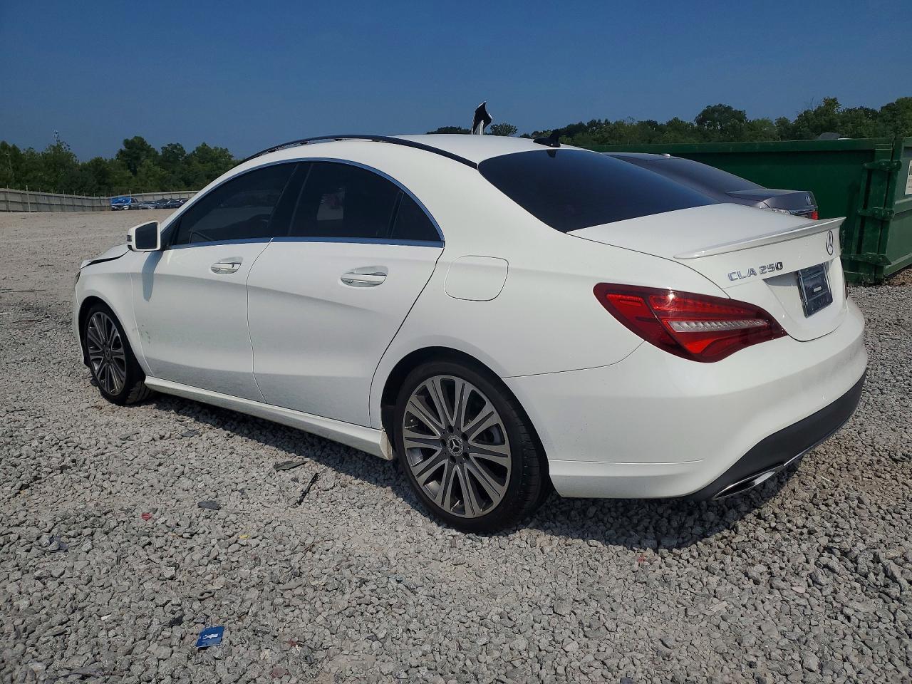 2019 Mercedes-Benz Cla 250 4Matic - Фото 2