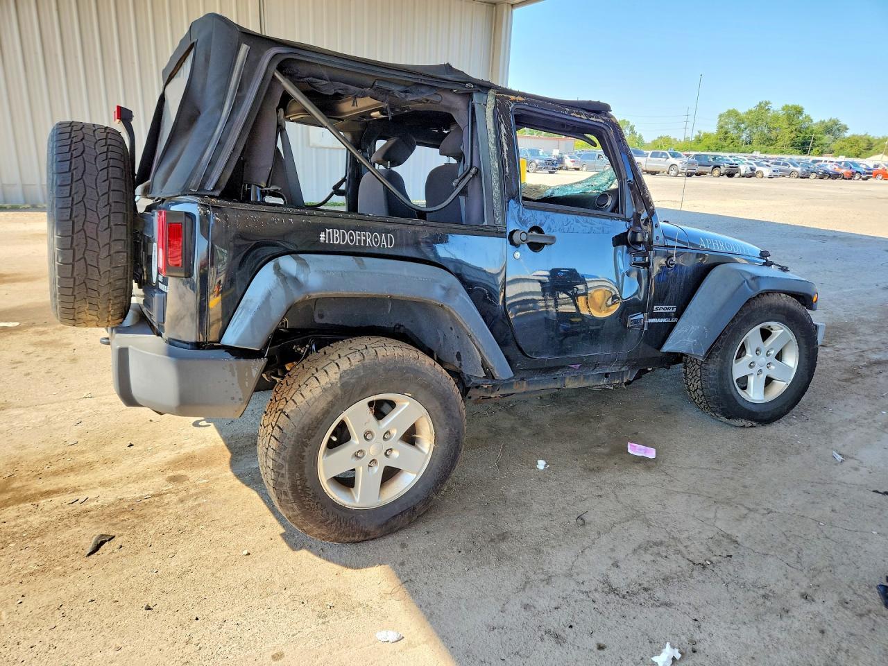 2015 Jeep Wrangler Sport - Фото 3