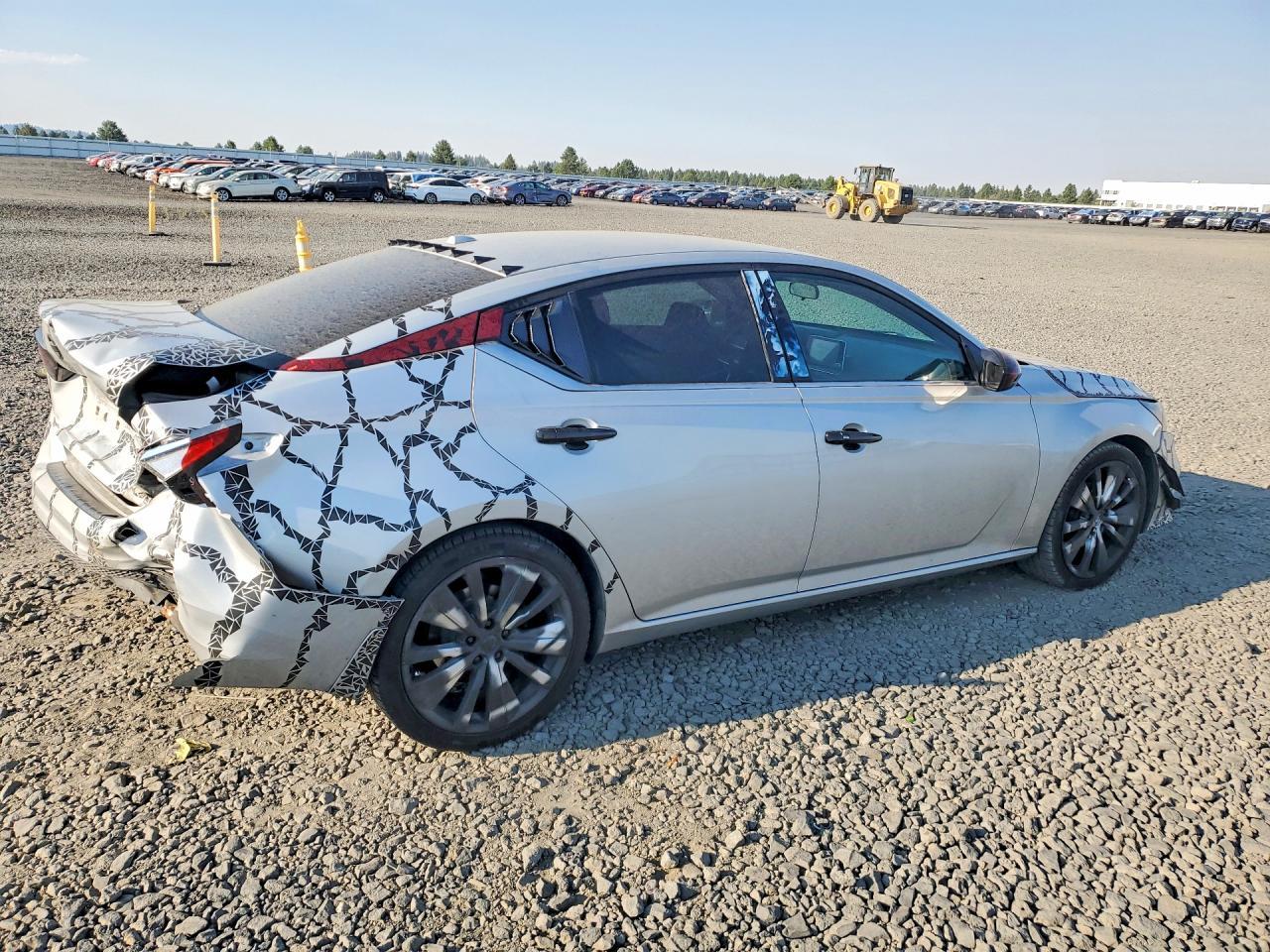 2022 Nissan Altima Sr - Image 3