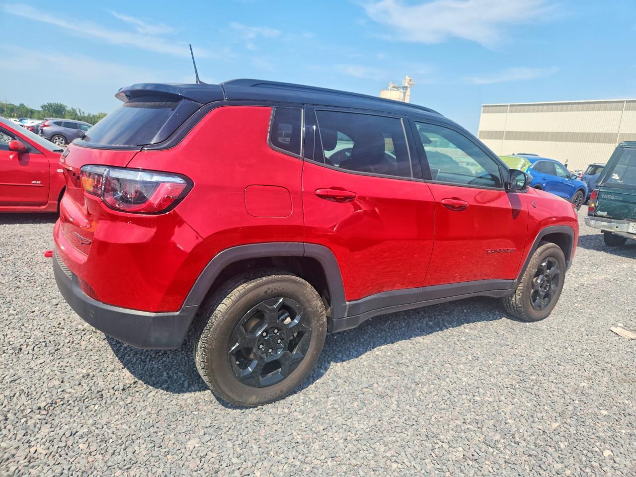 2023 Jeep Compass Trailhawk - Фото 3