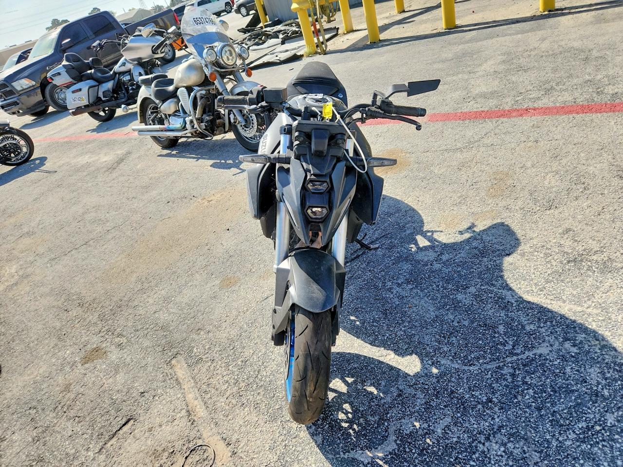 2024 Suzuki Gsx800 R - Фото 2