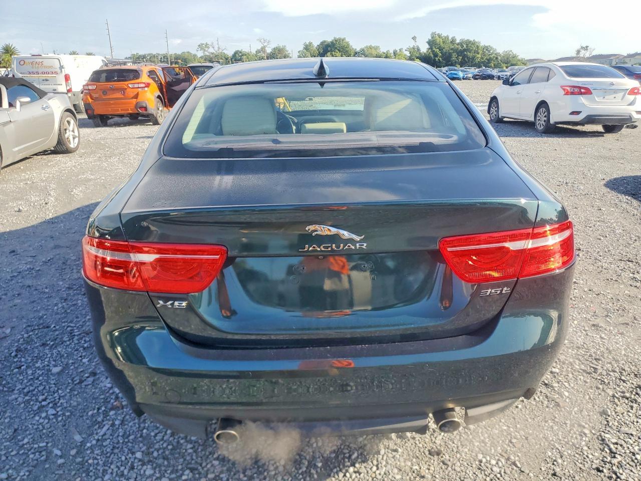 2017 Jaguar Xe Premium - Фото 6
