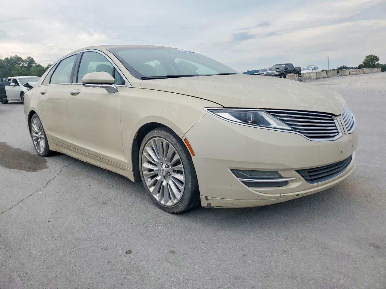 2014 Lincoln All Other - Image 4