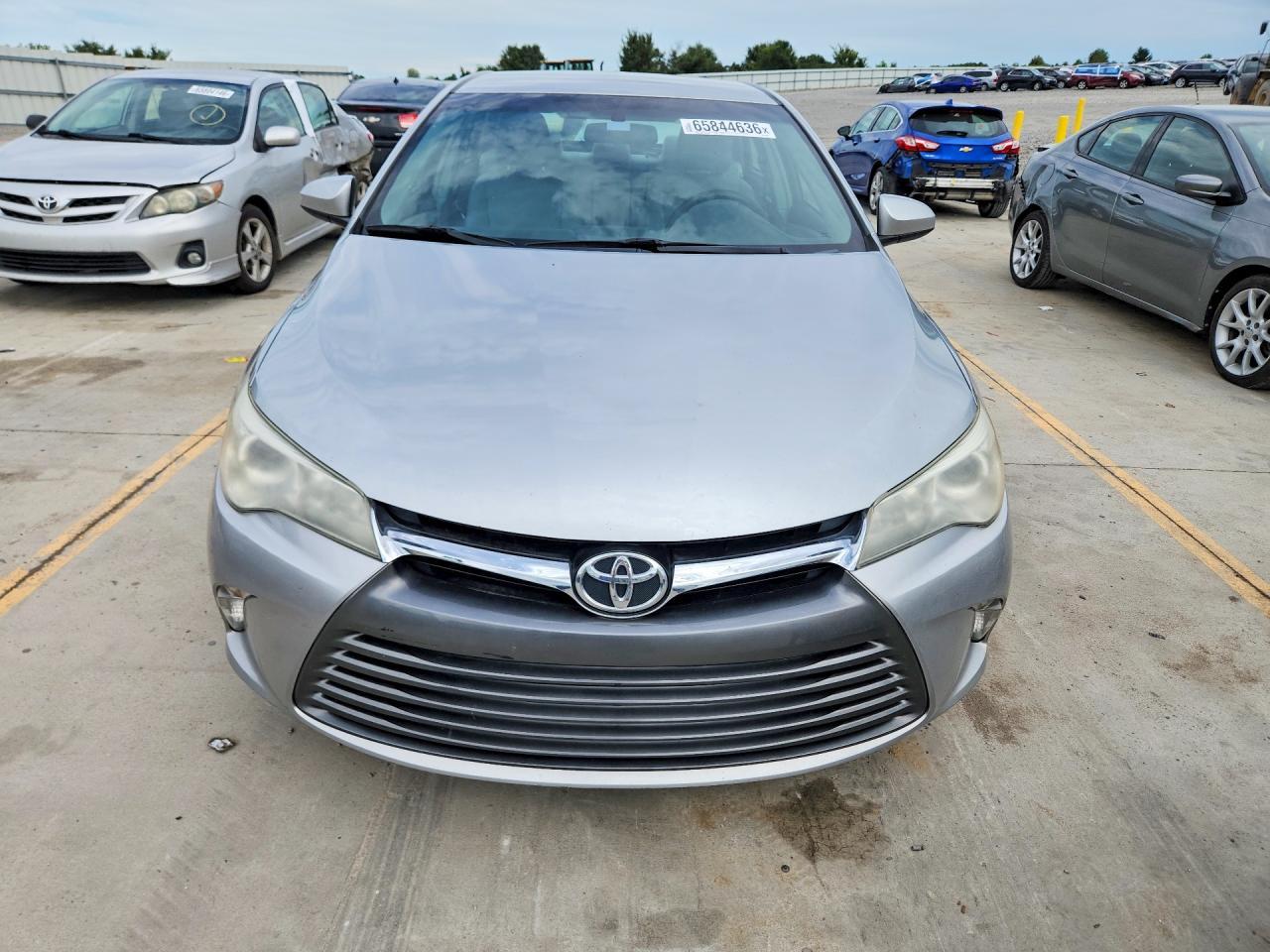2016 Toyota Camry Le - Image 5