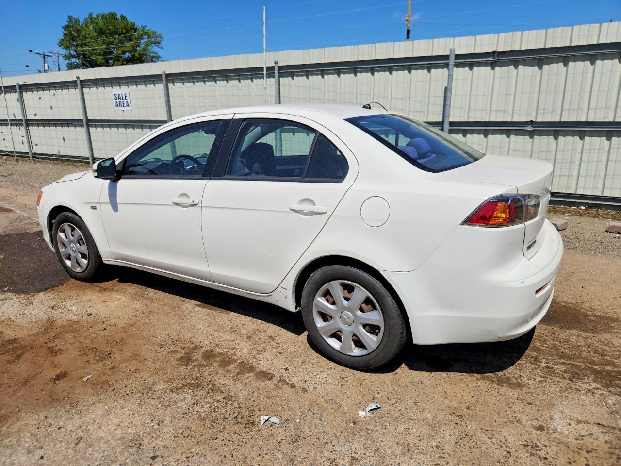 2015 Mitsubishi Lancer Es - Image 2