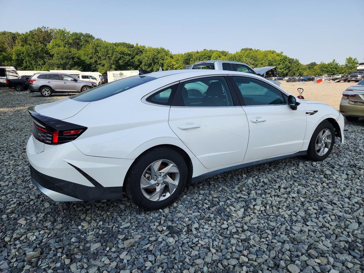 2025 Hyundai Sonata Se - Image 3