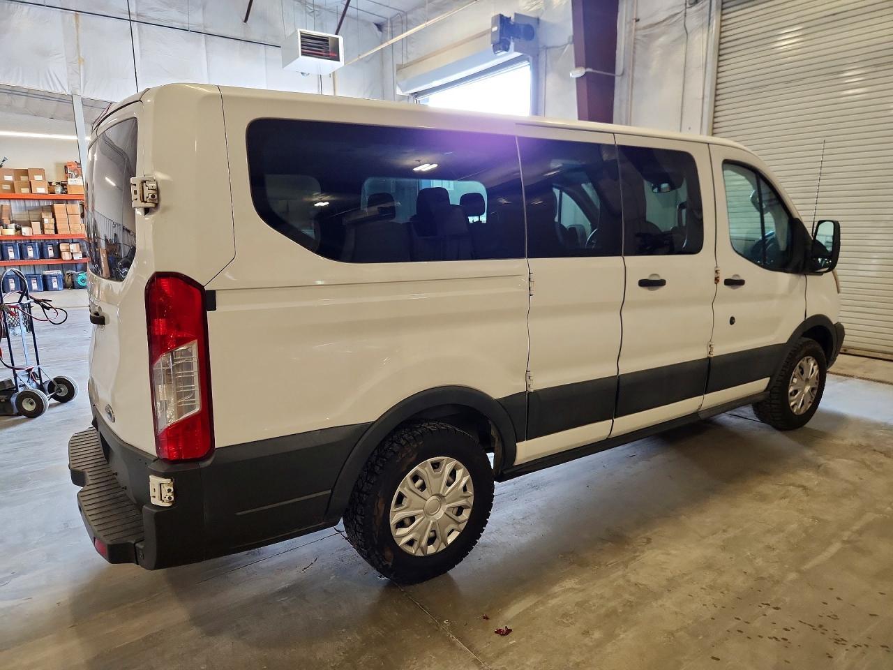 2016 Ford Transit T-150 - Фото 3