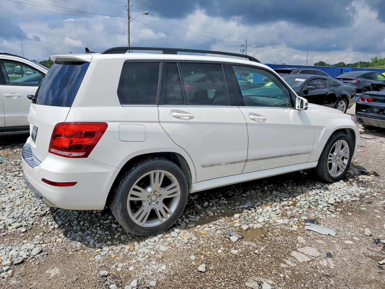 2013 Mercedes-Benz Glk 350 - Image 3