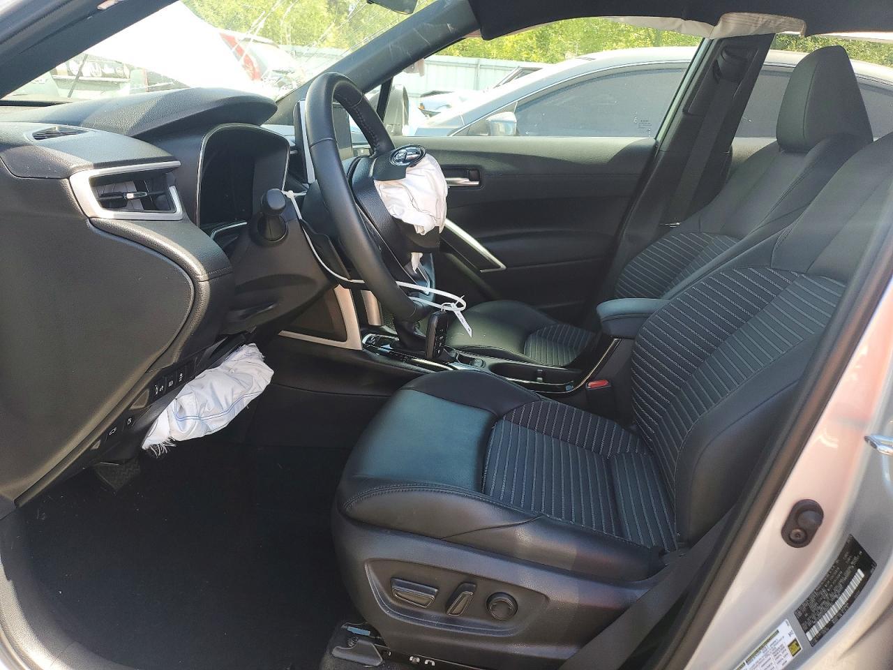 2025 Toyota Corolla Cross Hybrid Xse - Фото 7